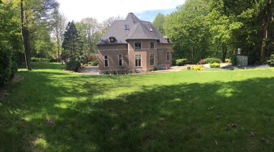 Le Chateau Des Eglantines Montignies-le-Tilleul Екстер'єр фото